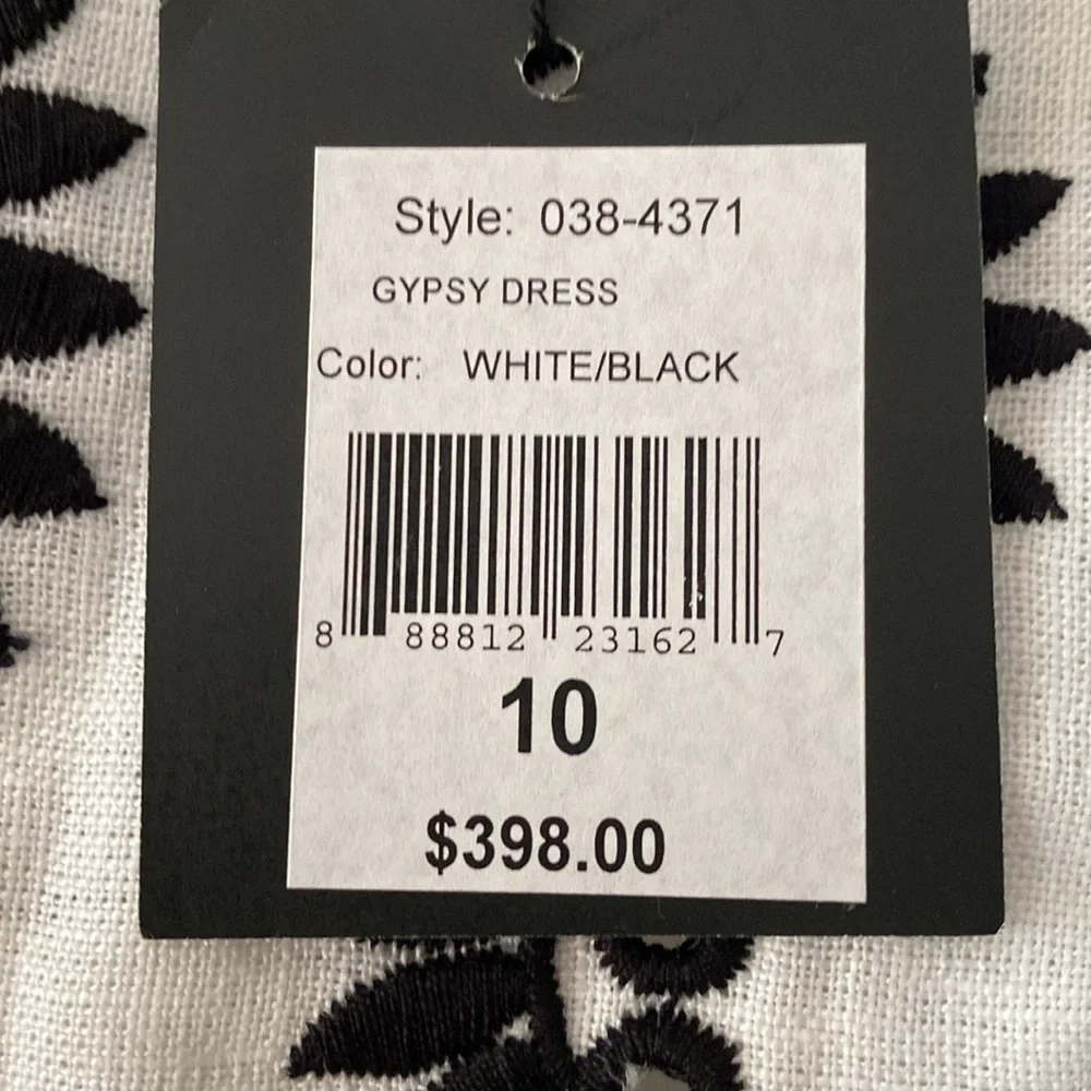 Nanette Lenore linen dress. Size 10. Never worn with tags. - Picture 3 of 3